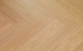 Wood Flooring With A Top Layer Of Hardwood Veneer Parky